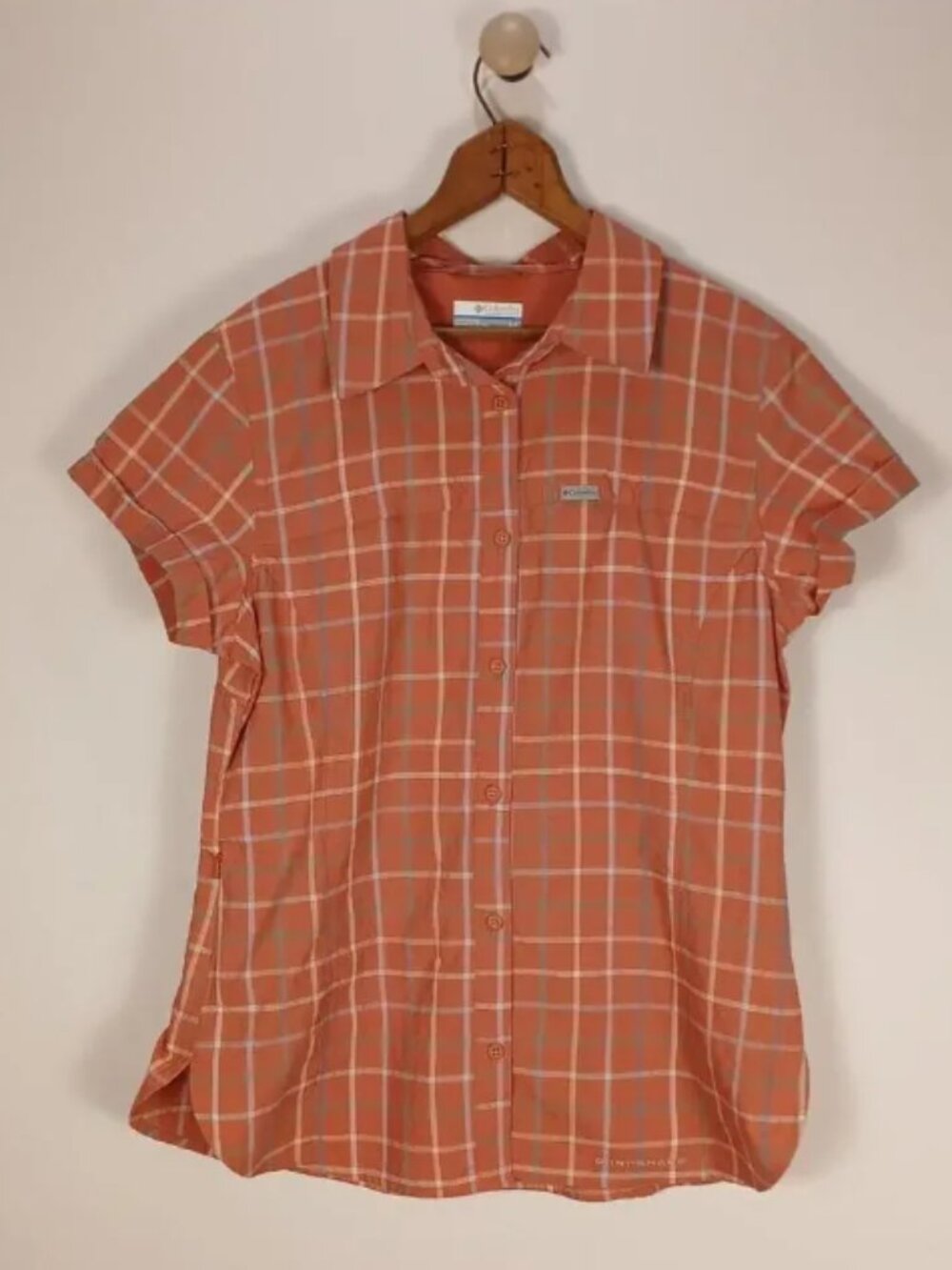 Columbia Women Shirt S Peach Plaid Omni Shade Short Sleeve Hiking